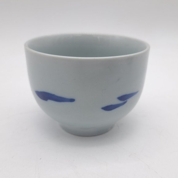 Four Sake or Tea Cups New Vintage Fish Theme - Picture 5 of 10